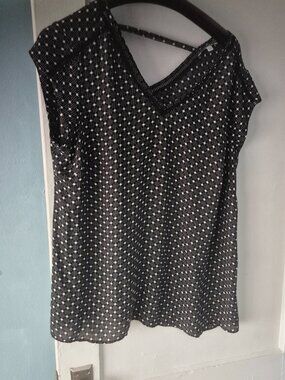 DR2 Black Sleeveless Blouse XL